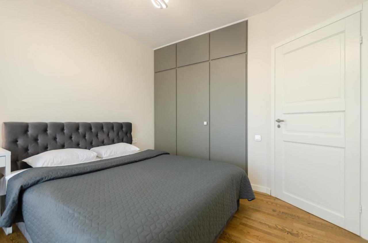 Апартаменты Petrovdom 220-126-226 In Rc Hofman House Киев Экстерьер фото