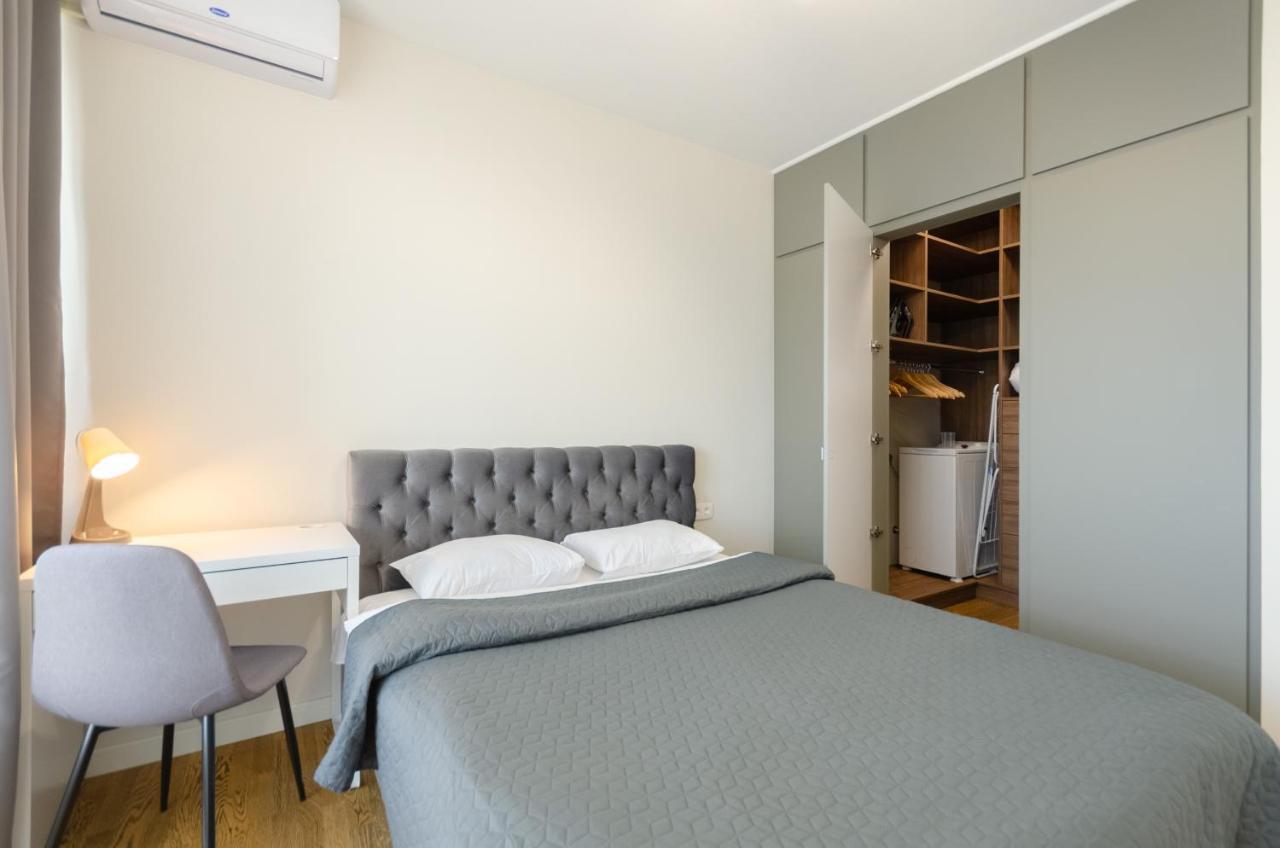 Апартаменты Petrovdom 220-126-226 In Rc Hofman House Киев Экстерьер фото