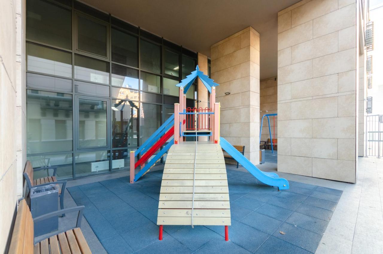 Апартаменты Petrovdom 220-126-226 In Rc Hofman House Киев Экстерьер фото