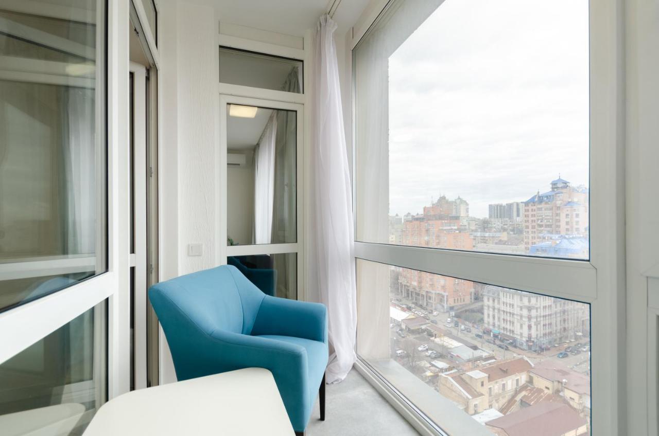 Апартаменты Petrovdom 220-126-226 In Rc Hofman House Киев Экстерьер фото