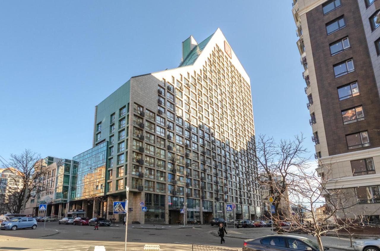 Апартаменты Petrovdom 220-126-226 In Rc Hofman House Киев Экстерьер фото
